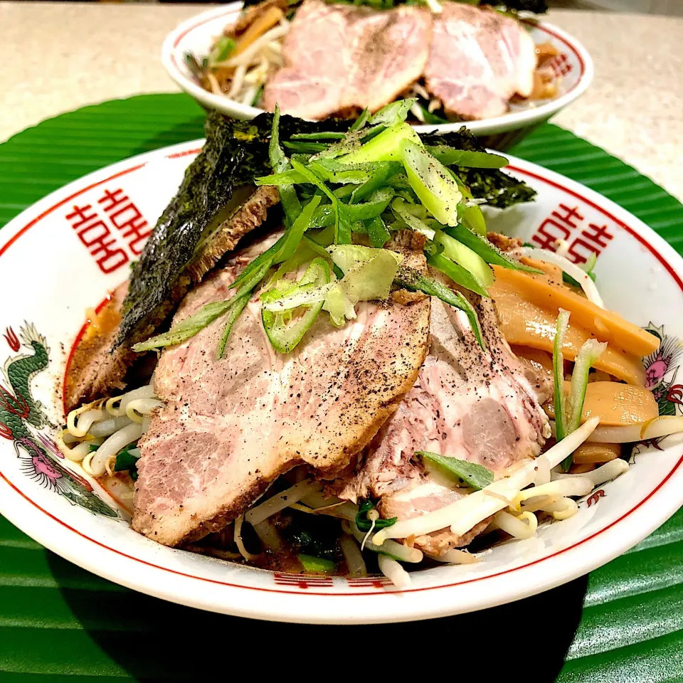 チャーシューニラもやし味噌ラーメン🍜|Mayumiさん