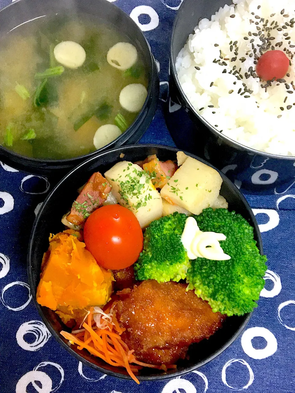 夫お弁当🍱
 #長芋とベーコンのソテー  #チーズチキンカツ|かねしろ食堂さん