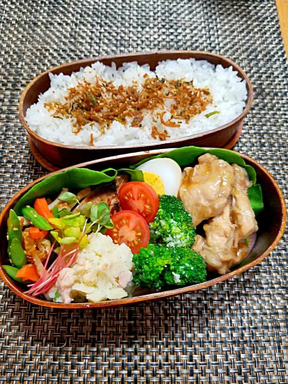 今日の息子弁当🍱　鳥手羽元のポン酢煮🐔🐔🐔|クッキングオヤジさん