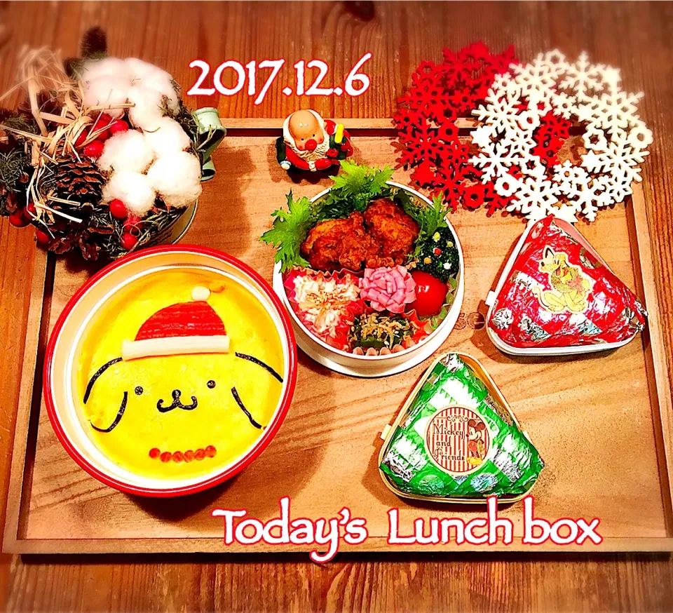 Snapdishの料理写真:本日のOL弁🍱😋+JKおにぎり🍙❤
OL弁は、クリスマスのポムポムプリンです🎅🎄💖U･ω･U|あさちゃん☆さん