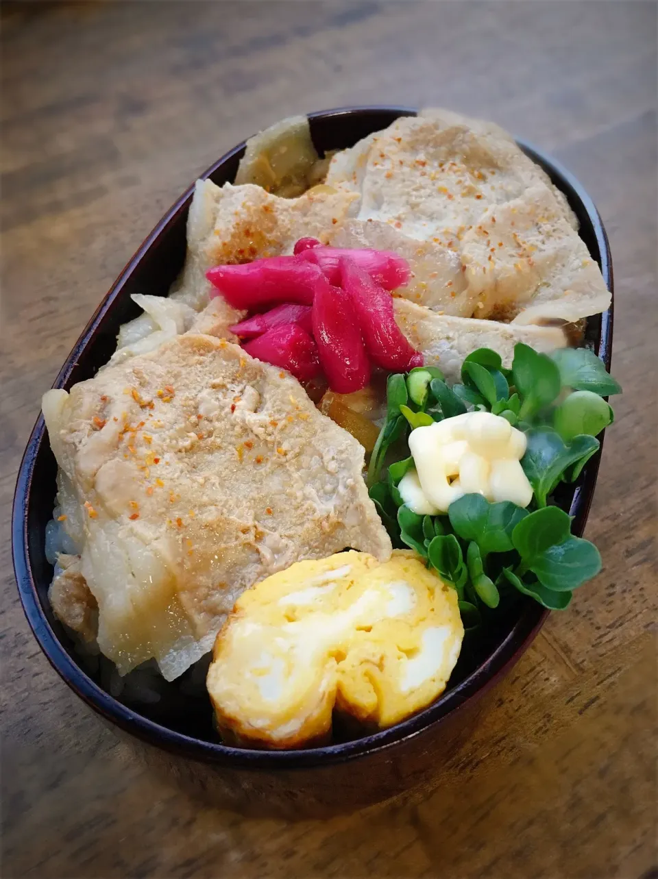 Snapdishの料理写真:今日のお弁当
・豚の焼肉弁当|akiさん