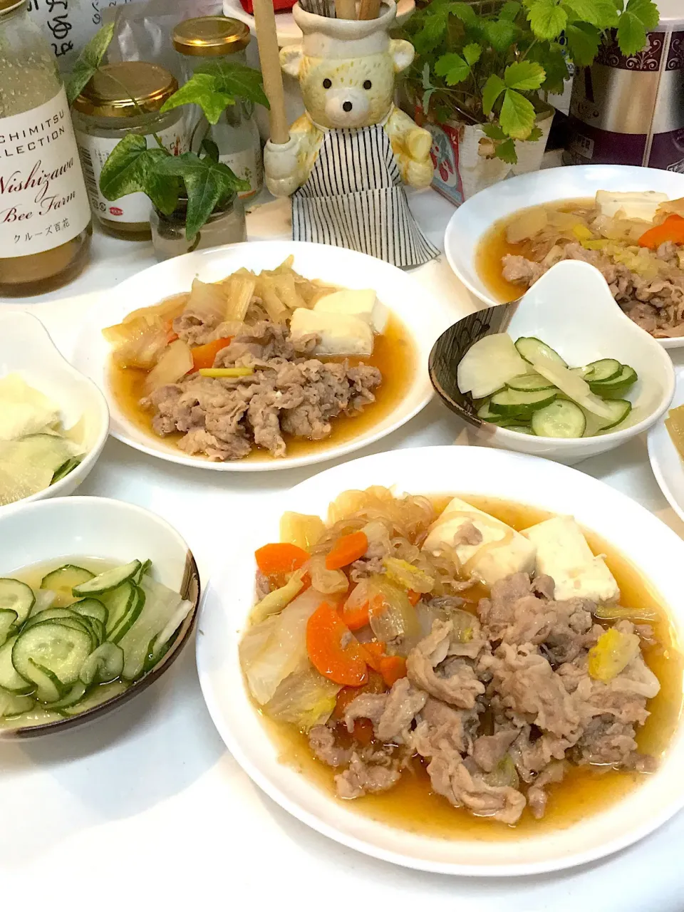 すき焼き風煮ものと大根とキュウリの🥒酢の物|けもさん