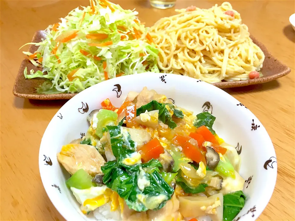 野菜と鶏肉の卵とじ丼|ふみぃさん