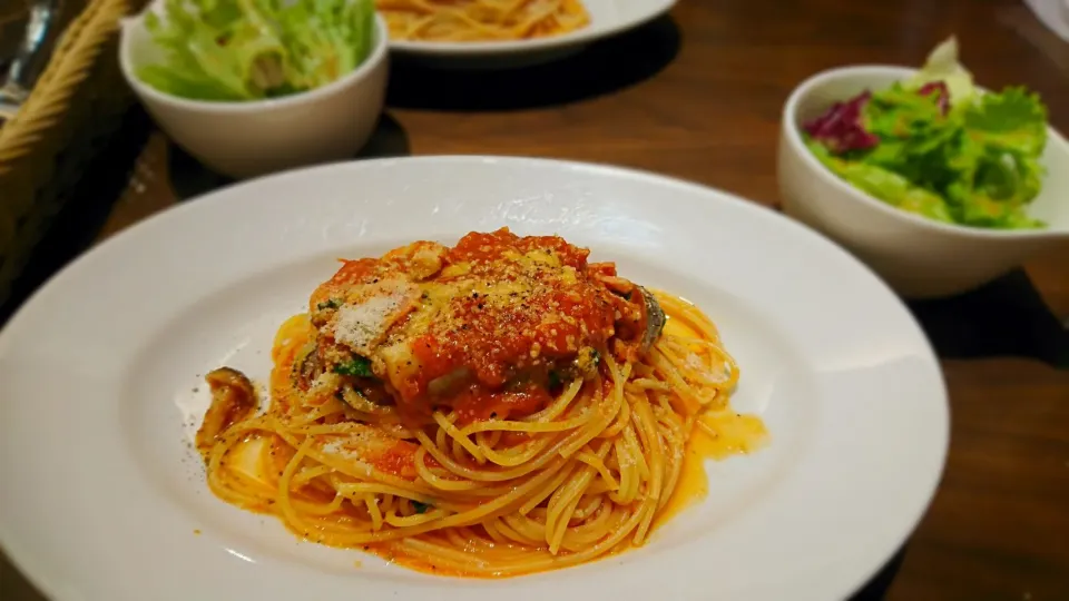 ベーコンとキノコのトマトソースパスタ|Yasuyoさん