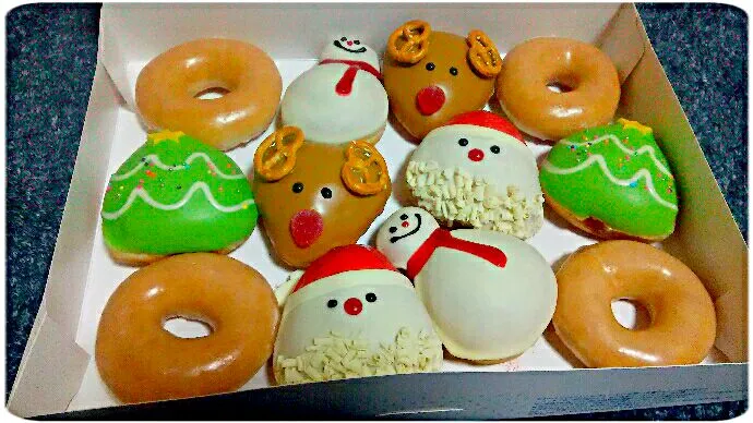 (*´ω｀)人(´ω｀*)ｵﾋｻｰ♪のクリスピークリームドーナツ🍩💕|ひとみんΨ(*´∀｀)Ψさん