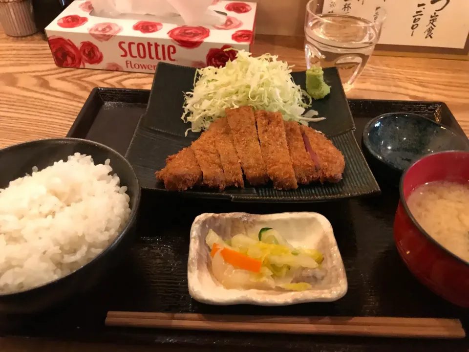 牛カツ定食|手品先輩さん