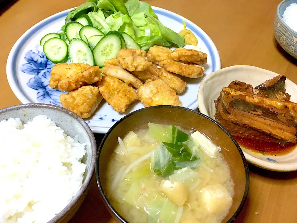 鶏天、サンマの蒲焼き、キャベツもやし油揚げのお味噌汁で晩ごはんღღ(σ≧∀≦)σ|さくたえさん