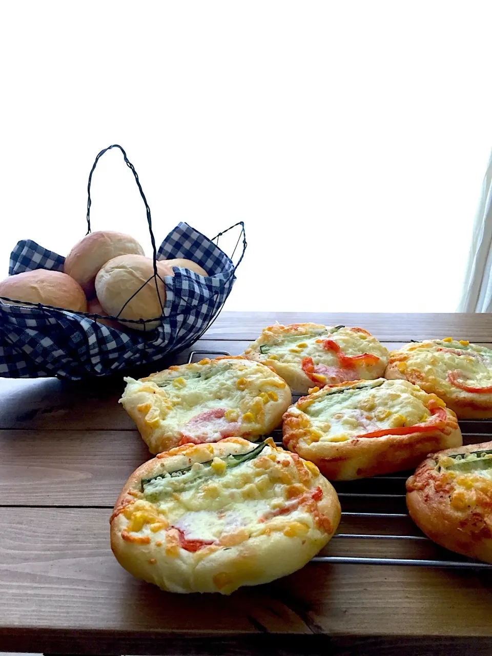 野菜とチーズのパン|どんママさん