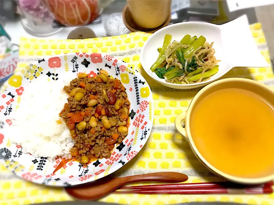 キーマカレーで晩ごはん♡|あやねこさん