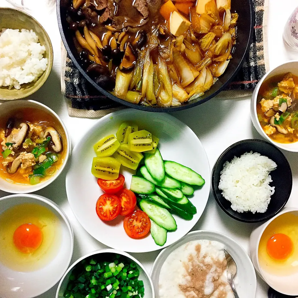 すき焼きと鶏ひき肉のピリ辛春雨スープ|にこりんさん