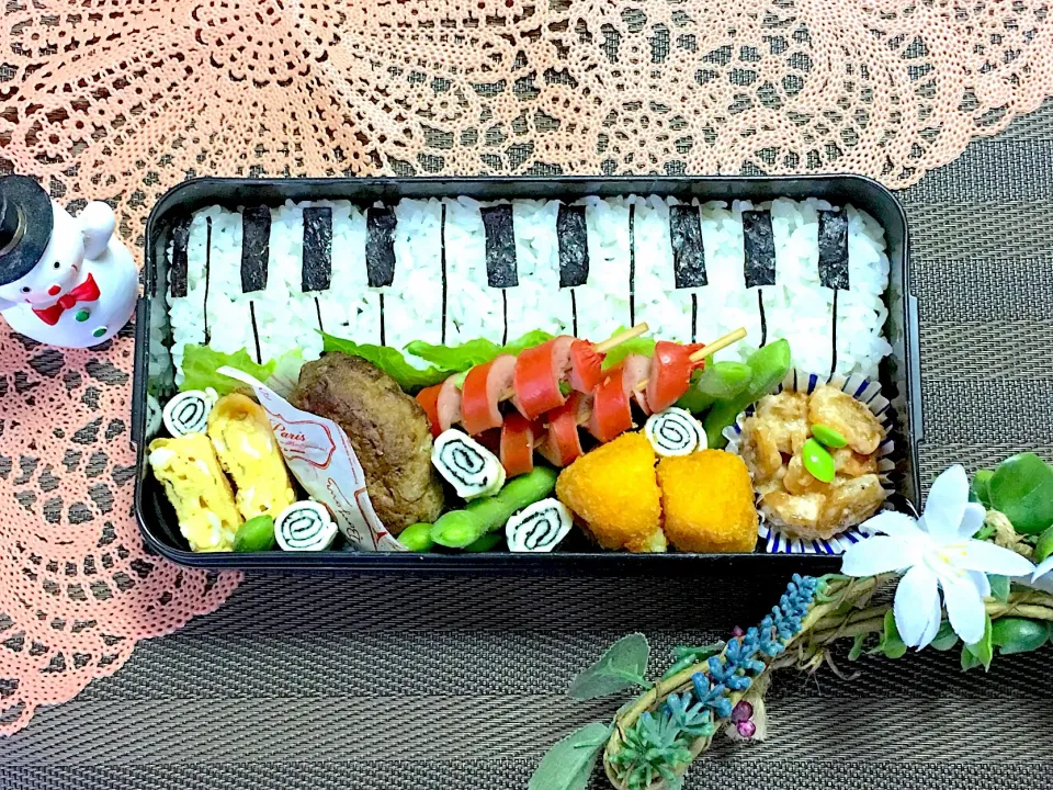 ピアノ弁当🎹|あきとんとんさん