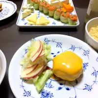 ハンバーグ つるんとチェダーチーズ乗せ|Megumi Yさん