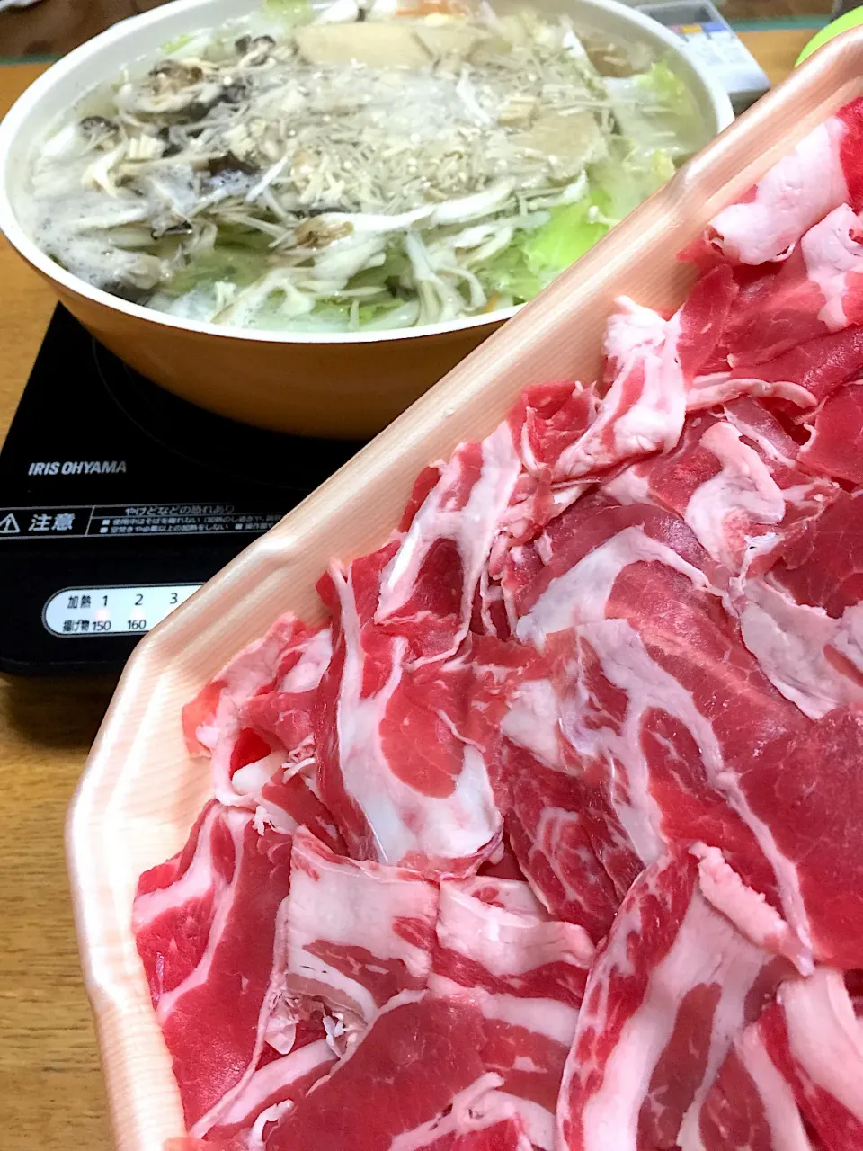 Snapdishの料理写真:牛シャブシャブ|ゆずあんずさん