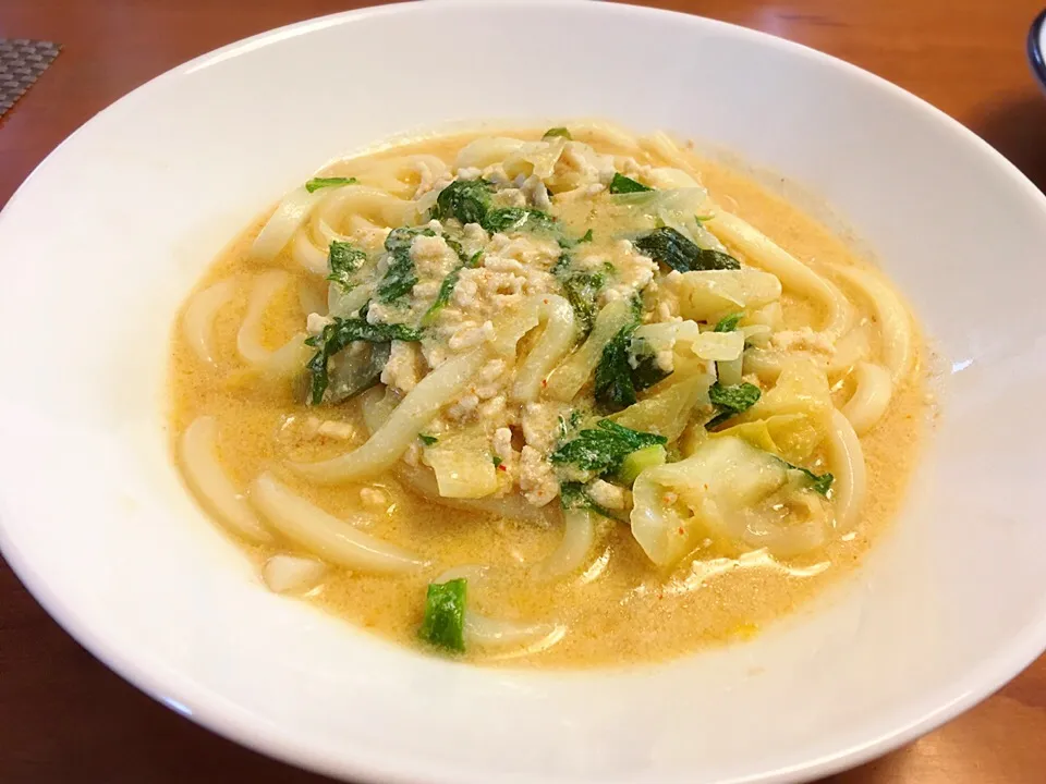 12/10 ランチ♪  キムチ鍋リメイクでキムチ豆乳スープうどん|ikukoさん