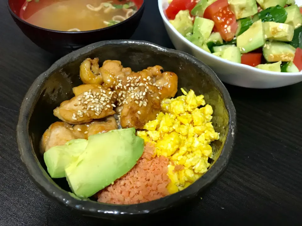 Snapdishの料理写真:照り焼きチキン四色丼|みわこさん