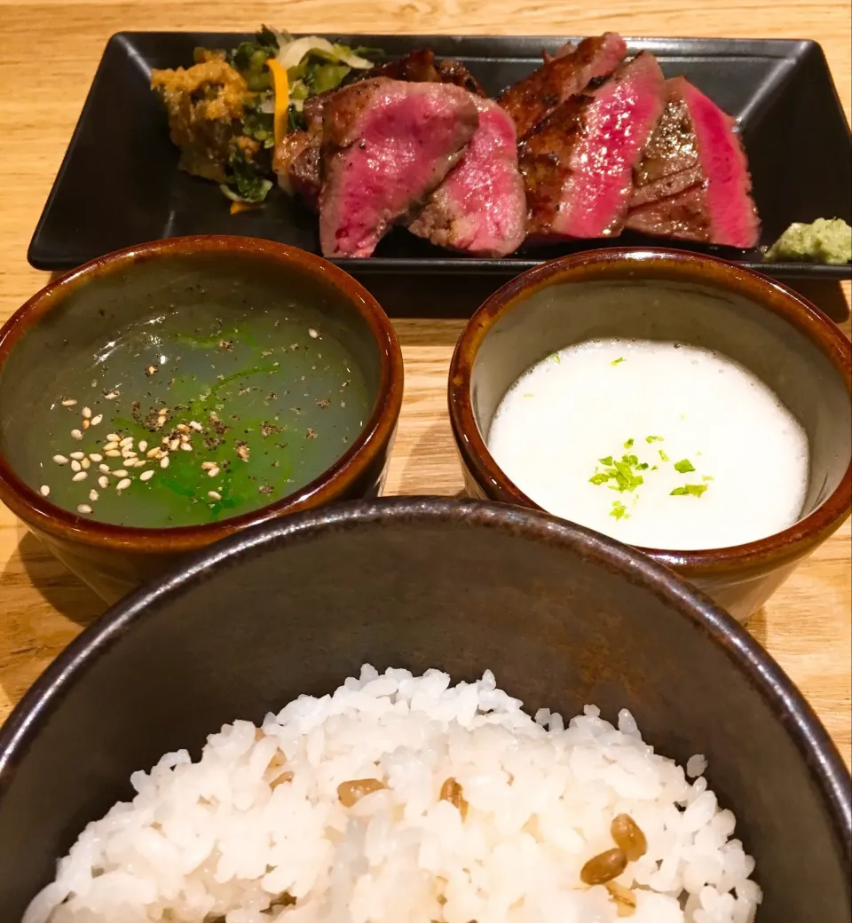 トロロと麦ご飯とテールスープ|永田広美さん