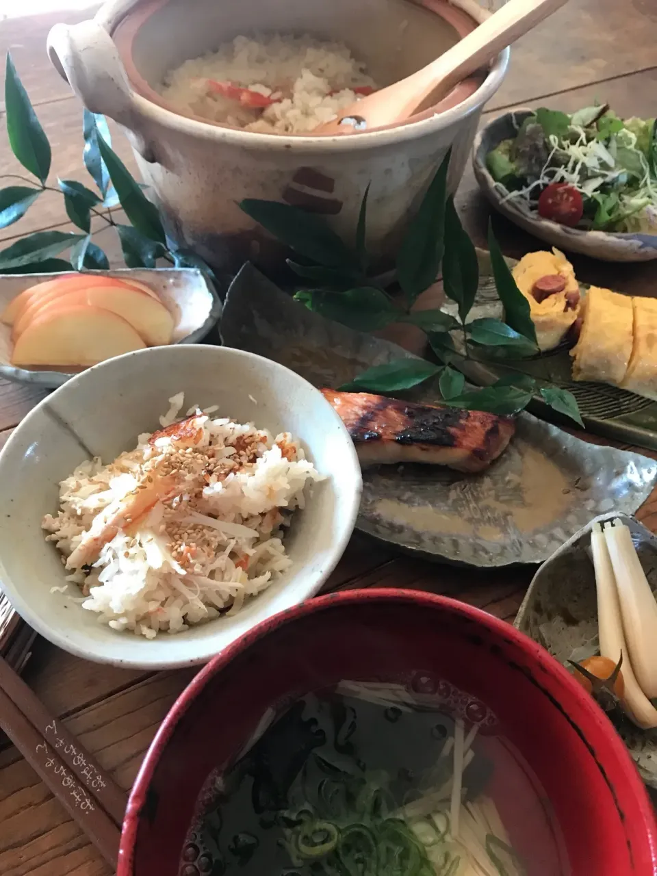 お正月用のカニが届いたので、生姜カニご飯土鍋で炊いた💕|麦チョコさん