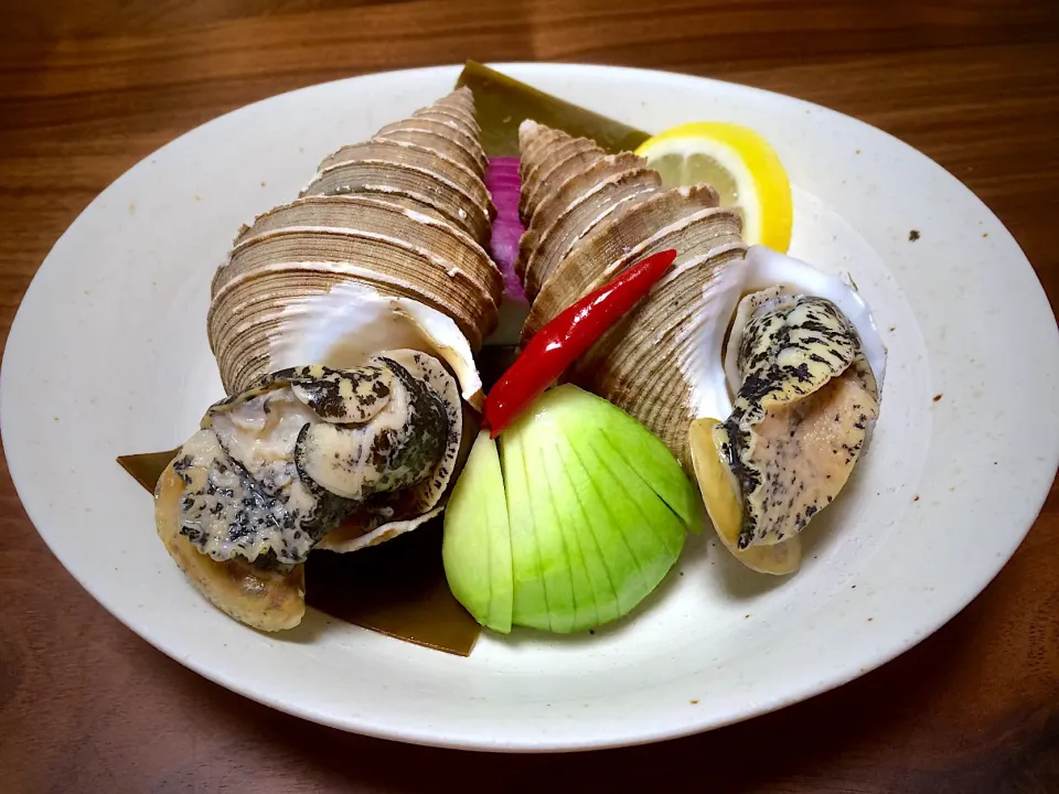 塩ゆで特大つぶ貝🐚😋|ぱぴこ家さん