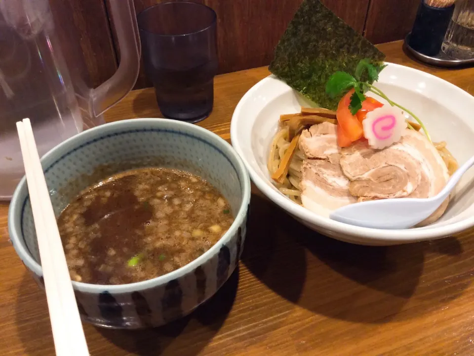 Snapdishの料理写真:そんでもってお決まりのゴルフ⛳️ラウンド後のラーメン祭り🍜😂
1軒目は、大泉学園の蕃茄さんの魚介系つけ麺😋|アライさんさん