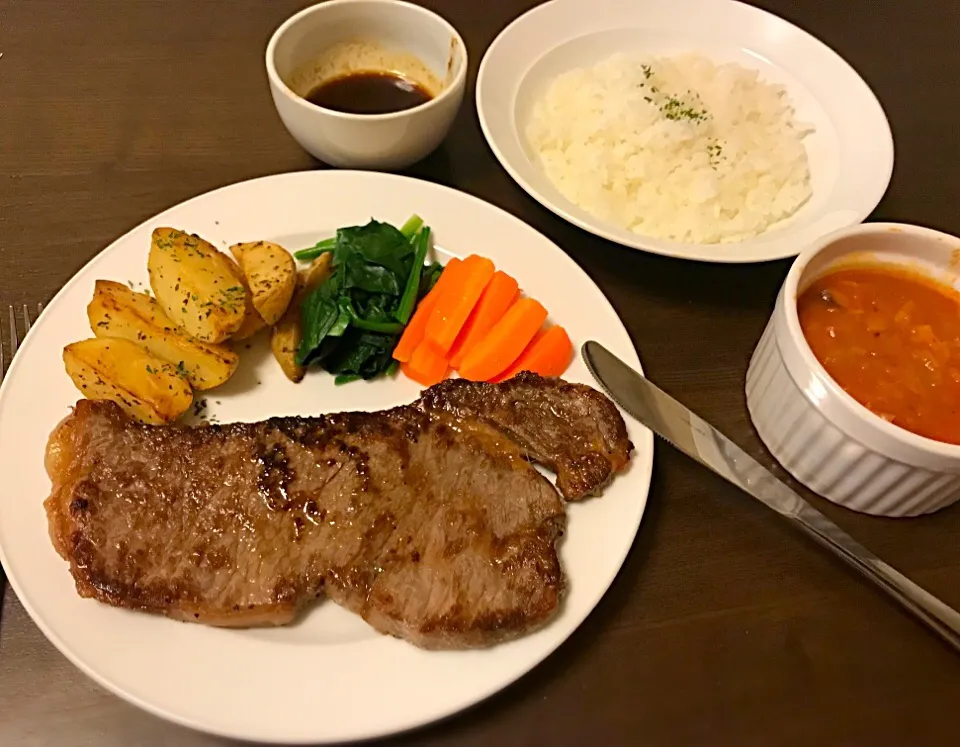 Snapdishの料理写真:ステーキ🥩|eririnさん