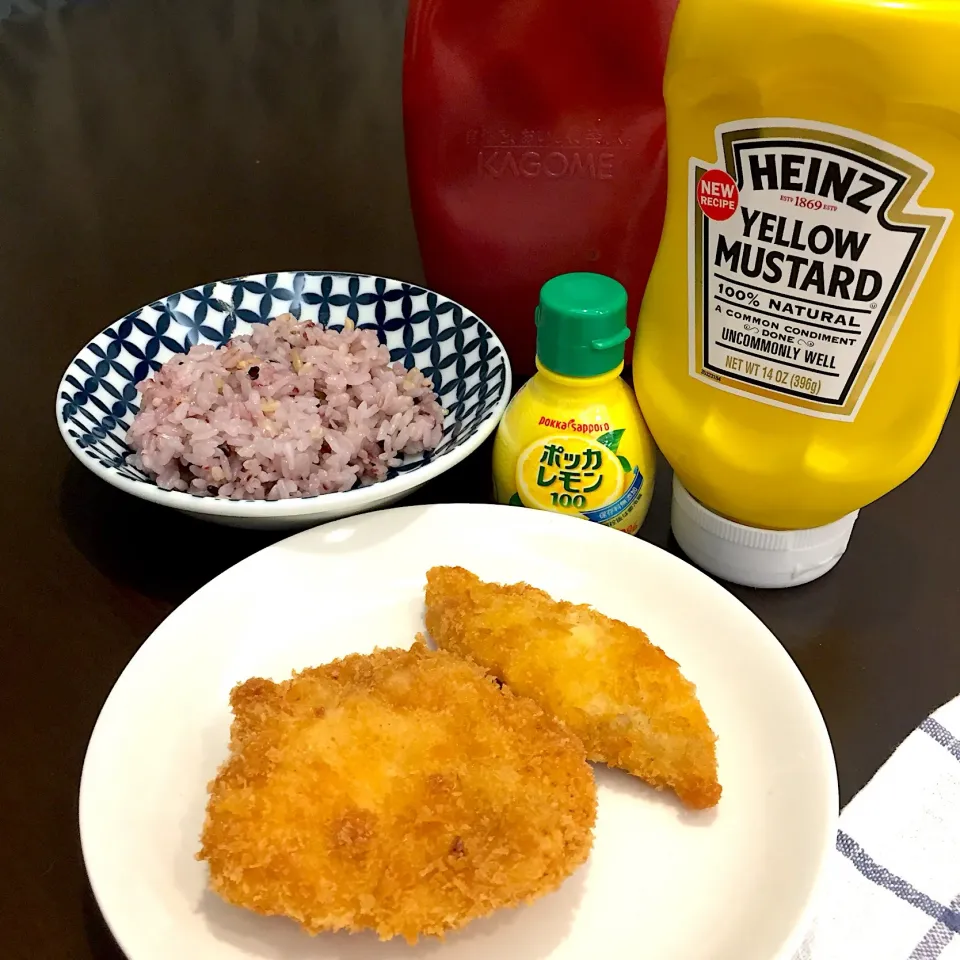 今日の夕飯😅ひどいね💦|ヨッチャンさん