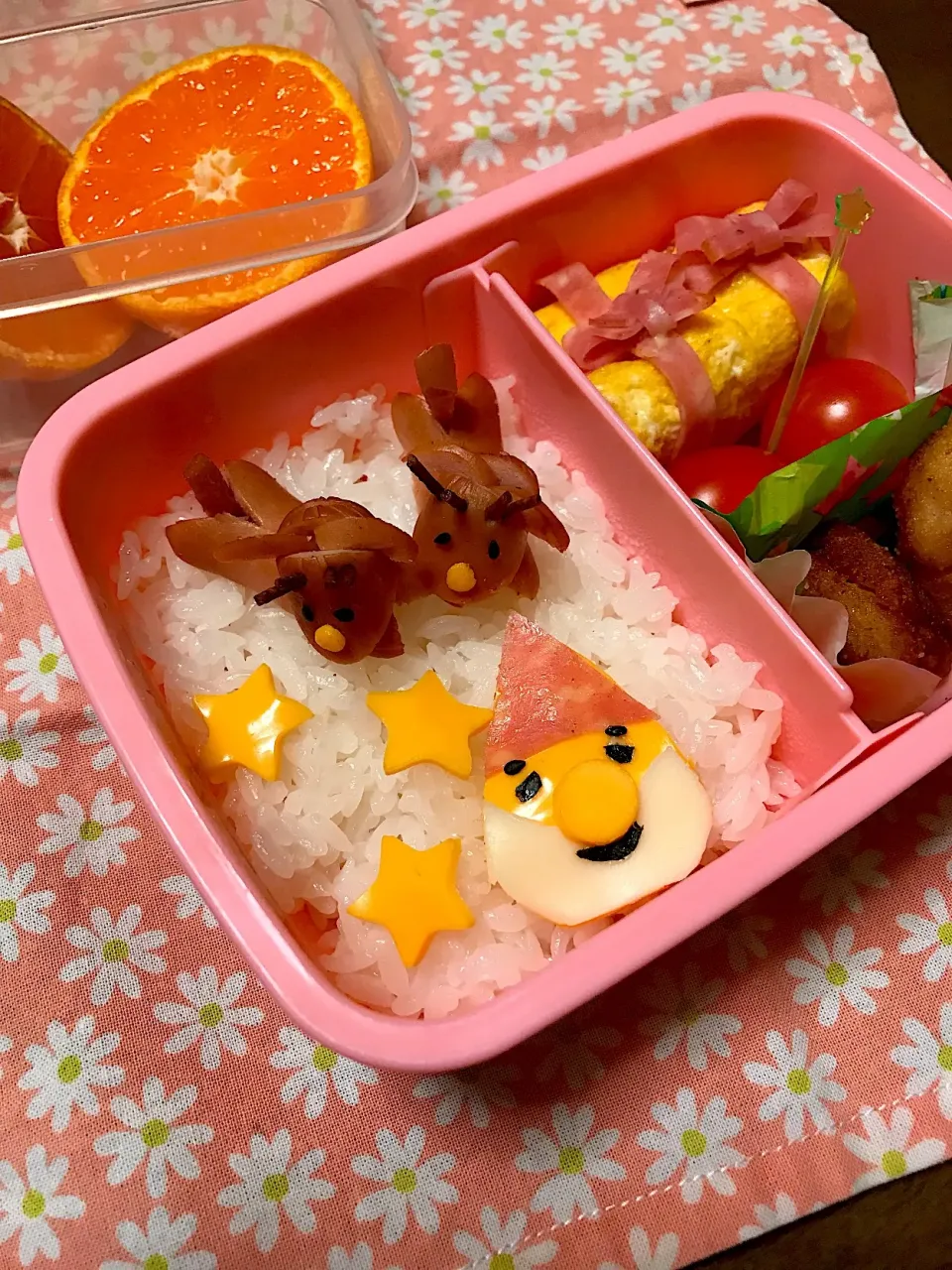 娘用お弁当 #幼稚園児のお弁当#12月 #サンタ弁当|tomo12230310さん