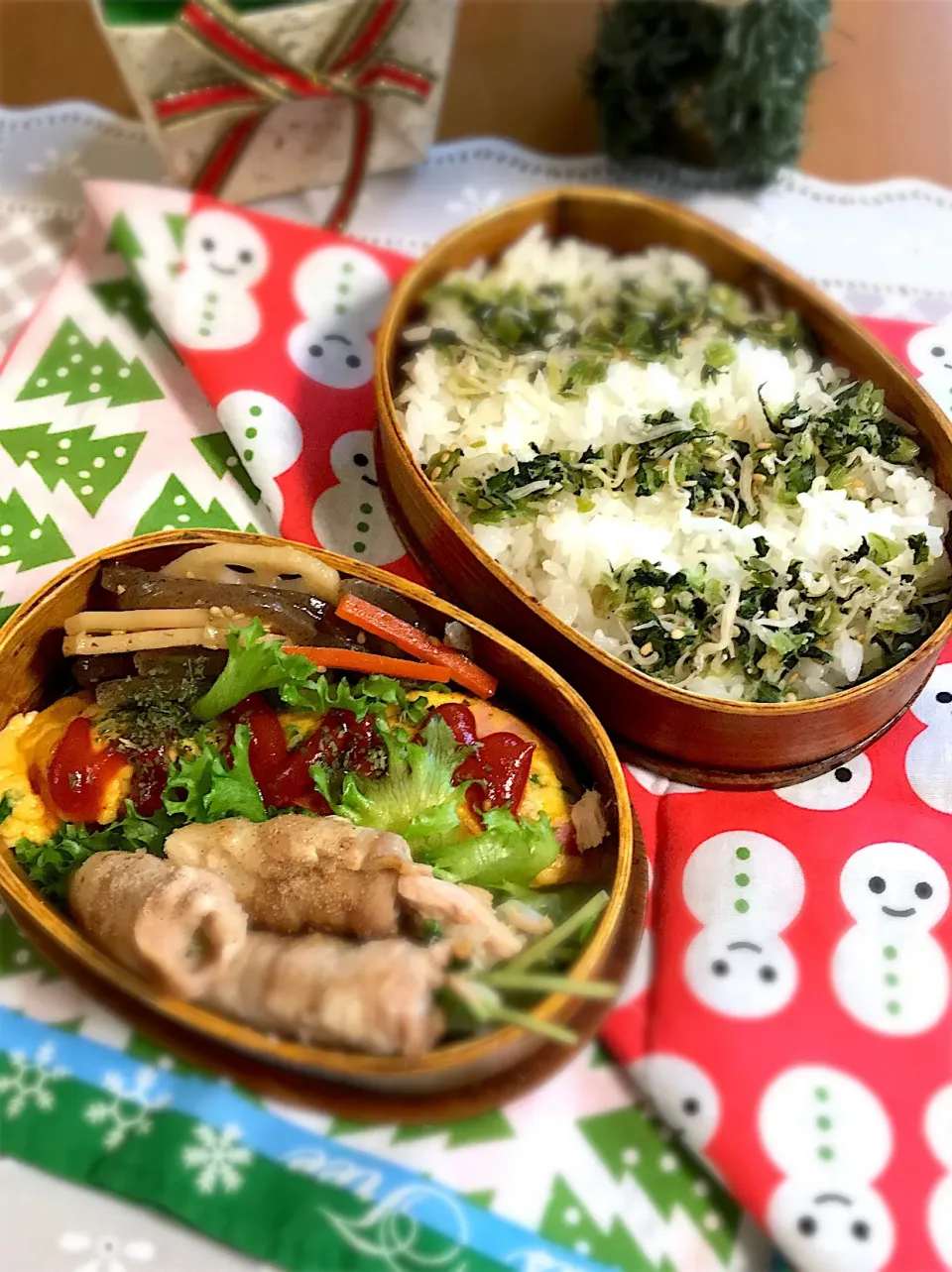 ワタクシ弁当
トマベーコンオムレツ
豆苗もやしサラダ
ネギま
レンコンきんぴら|BooBooさん