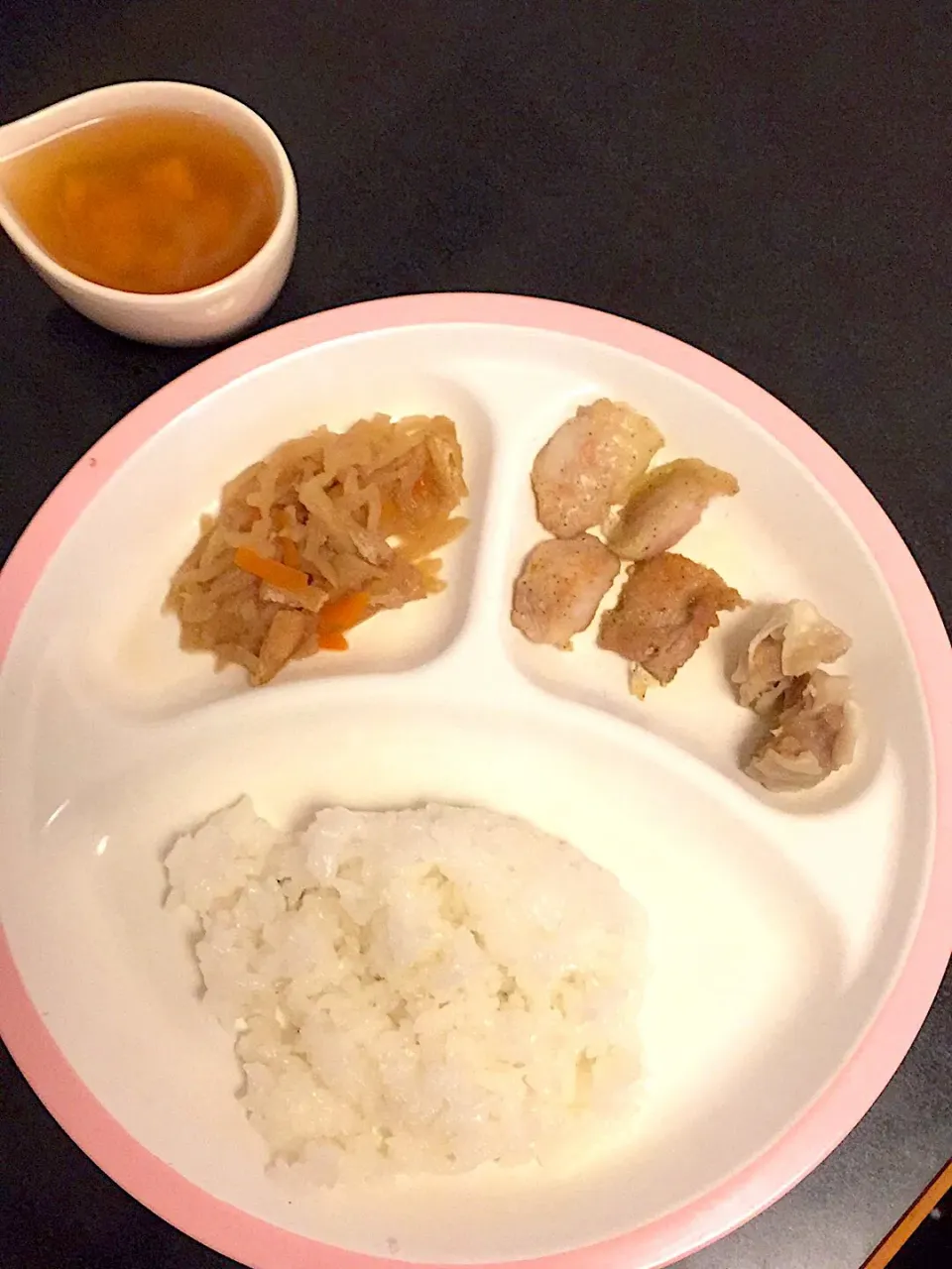 離乳食 夜
・ごはん
・鱒のムニエル
・シューマイ
・切干大根の煮物
・かぼちゃと玉ねぎのお味噌汁
・ぶどう(写真なし)|ぺろたんさん