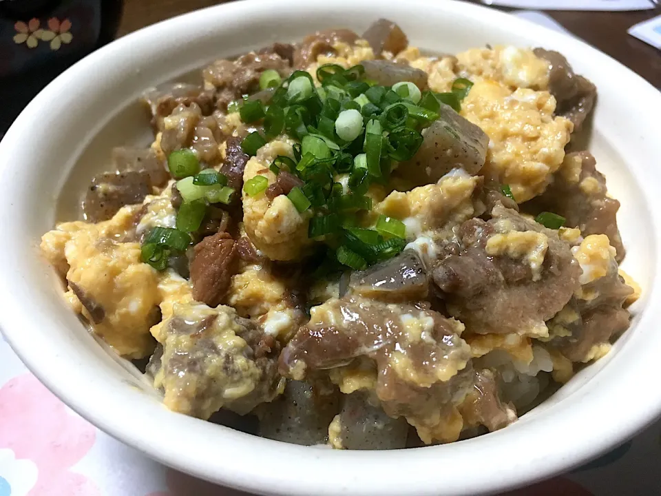 ぼっかけ丼|はっちぃさん