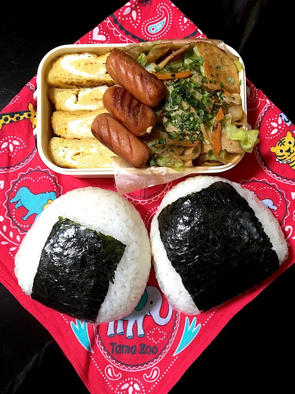 リクエストで🍙弁当


今日は奮発いくら握りと
生鮭を焼いた🍙











大和国立|にゃおさん