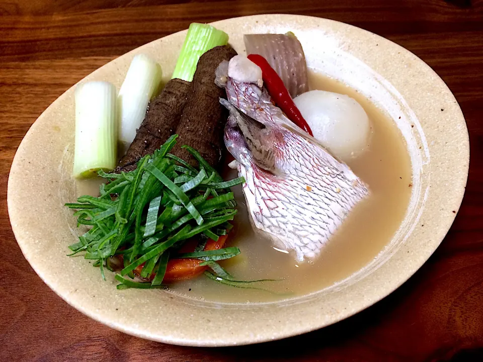 鯛カマと根菜の薄味噌煮🌿|ぱぴこ家さん