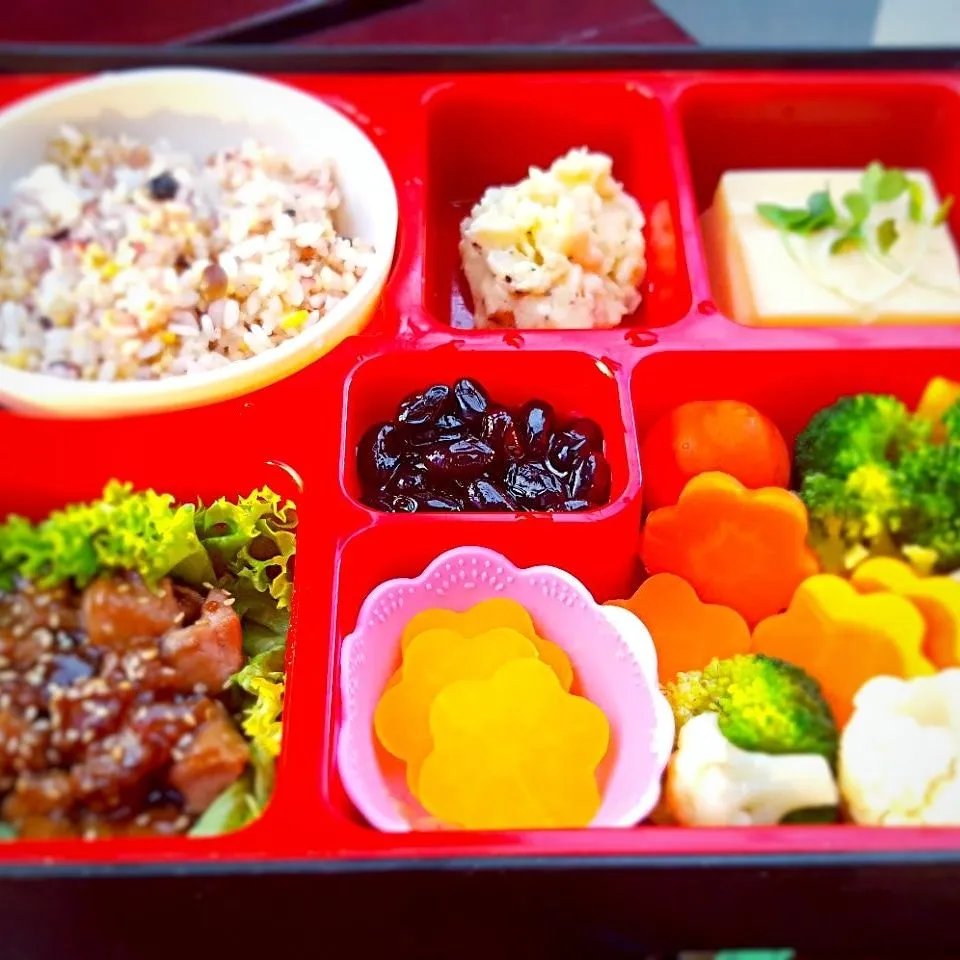 3 meals in one box|Chua Jeanさん