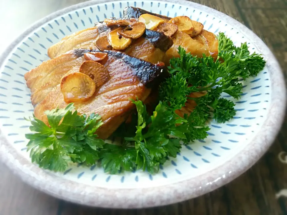 まるまちゃんのお料理*
～ブリのにんにく照り焼き～|ことり*さん