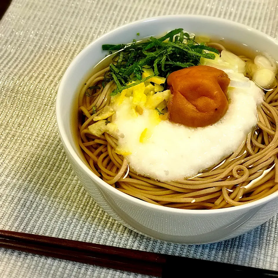 今日は麺の日 「梅とろろ蕎麦」|恭子さん