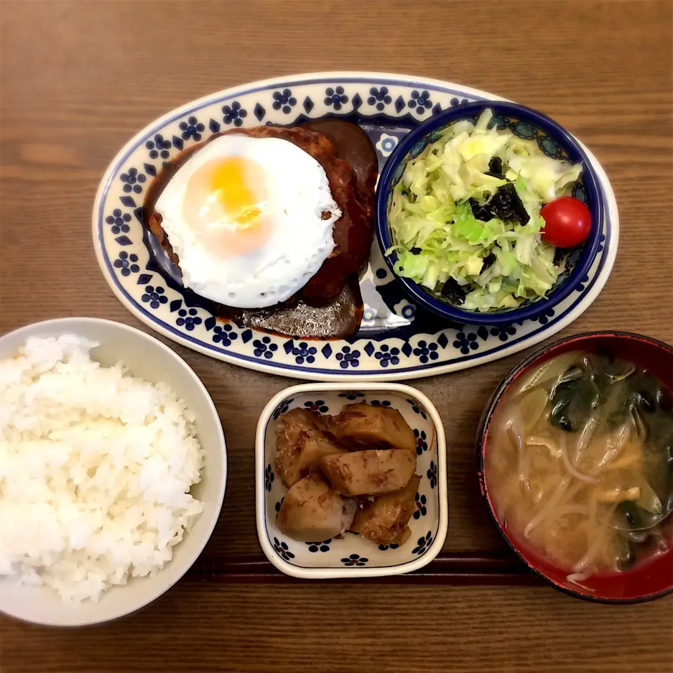 目玉焼きハンバーグの夕飯|マミさん