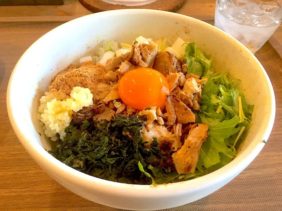 肉盛りまぜそば

 #ラーメン #よこじ|Agaricusさん