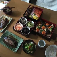 Snapdishの料理写真:お正月🎍 御節料理と仙台雑煮 焦げてしまったw|リラックマさん