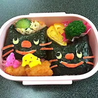 クロネコちゃんのお弁当(*´꒳`*) #きゃら弁|チャンリーさん