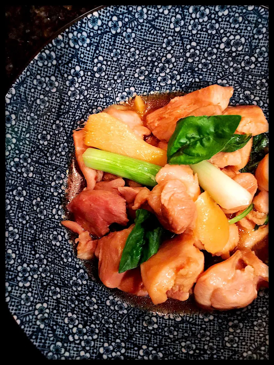 Basil chicken with scallion & ginger|Joyce Leungさん