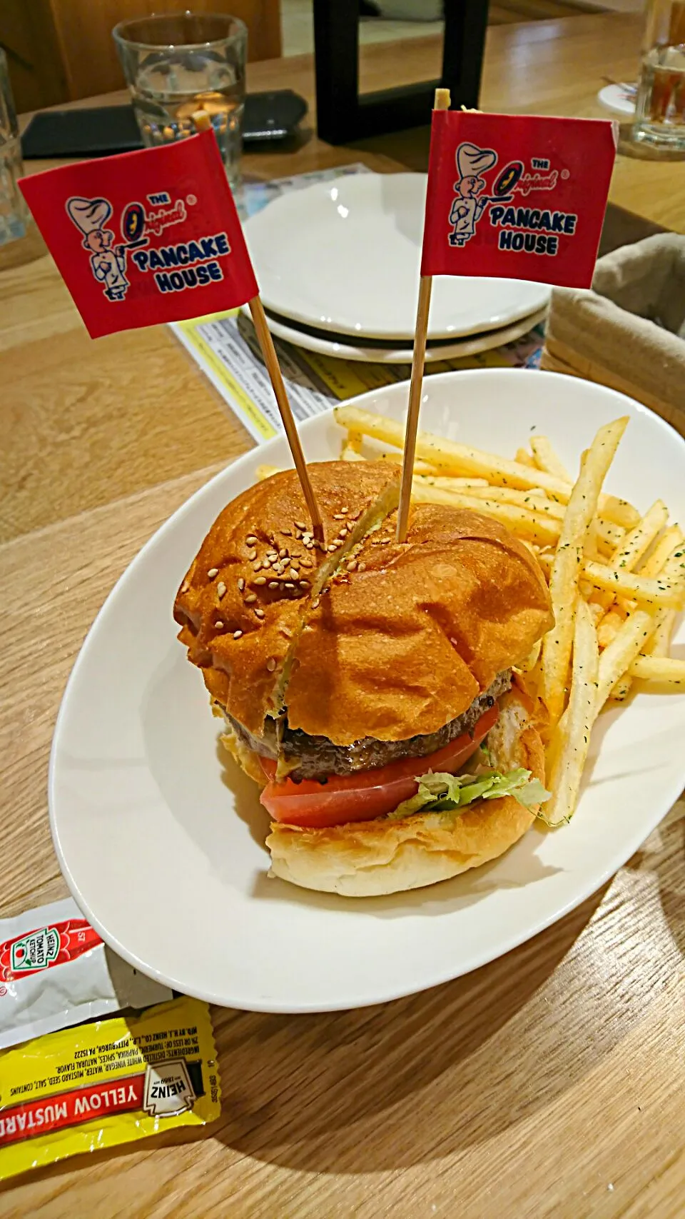 ハンバーガー🍔|しまだ ちえこさん