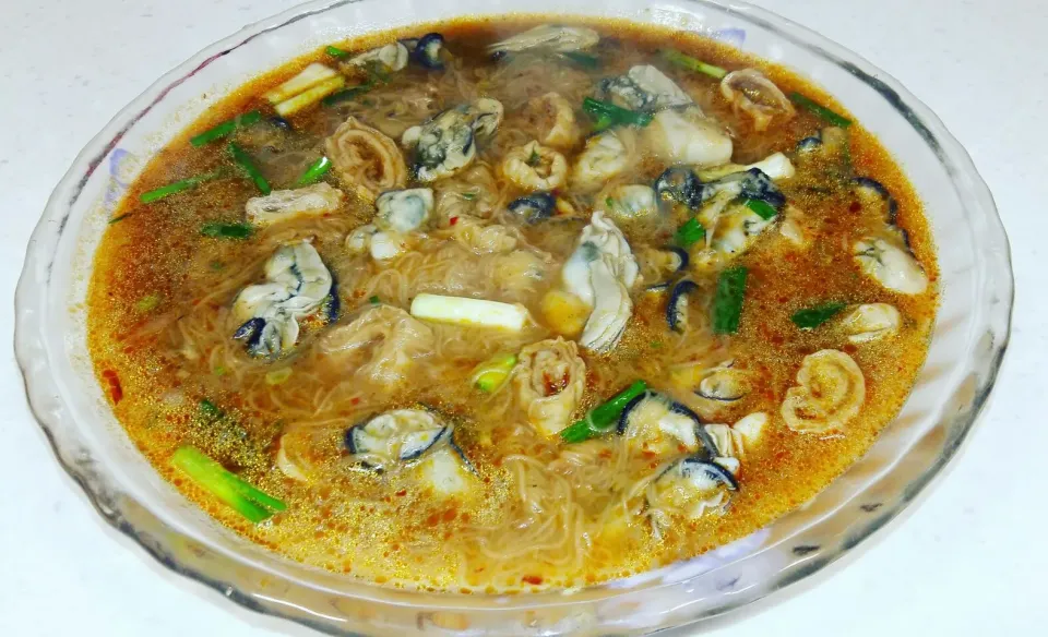 noodle soup with oysters|steven z.y.さん