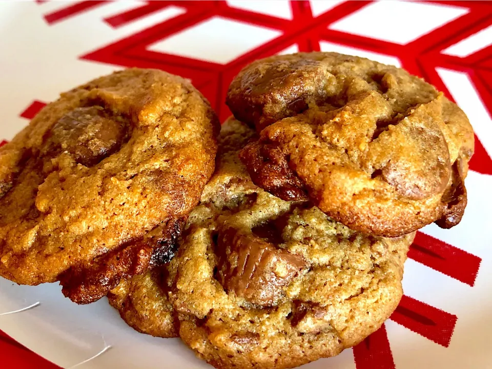 Mini-peanut butter cup cookies.|Dean M Rogersさん