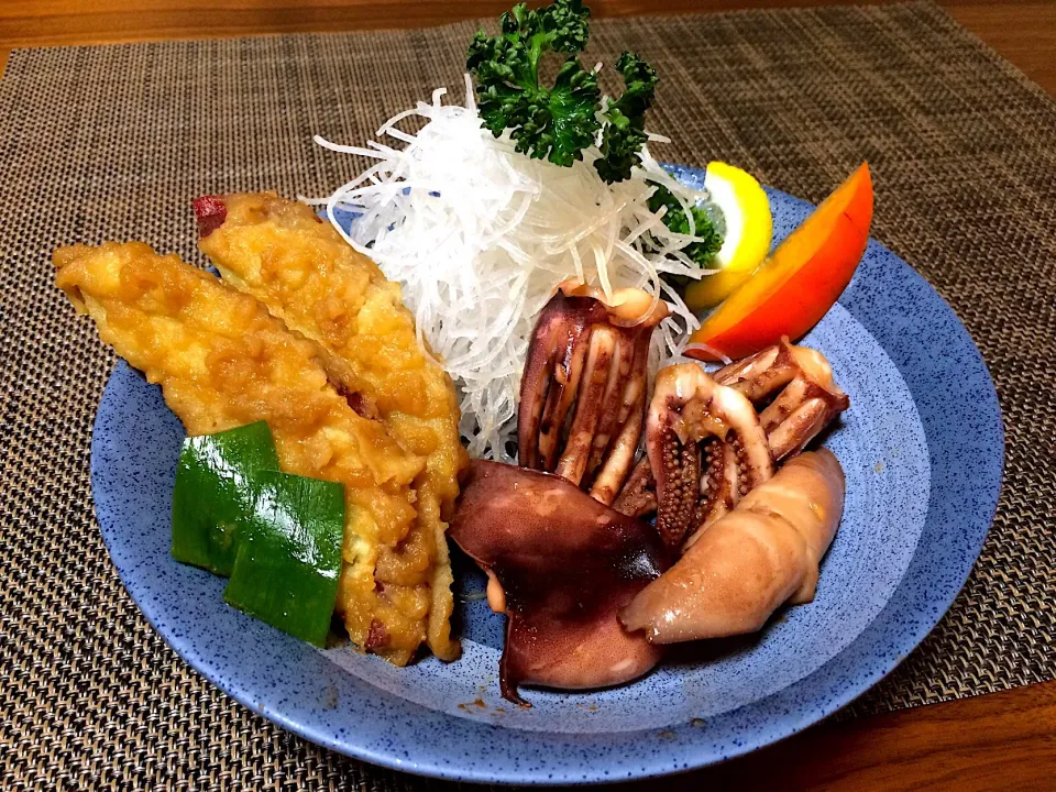 イカゲソと惣菜お芋天のさっくり煮🦑🍠🍀|ぱぴこ家さん