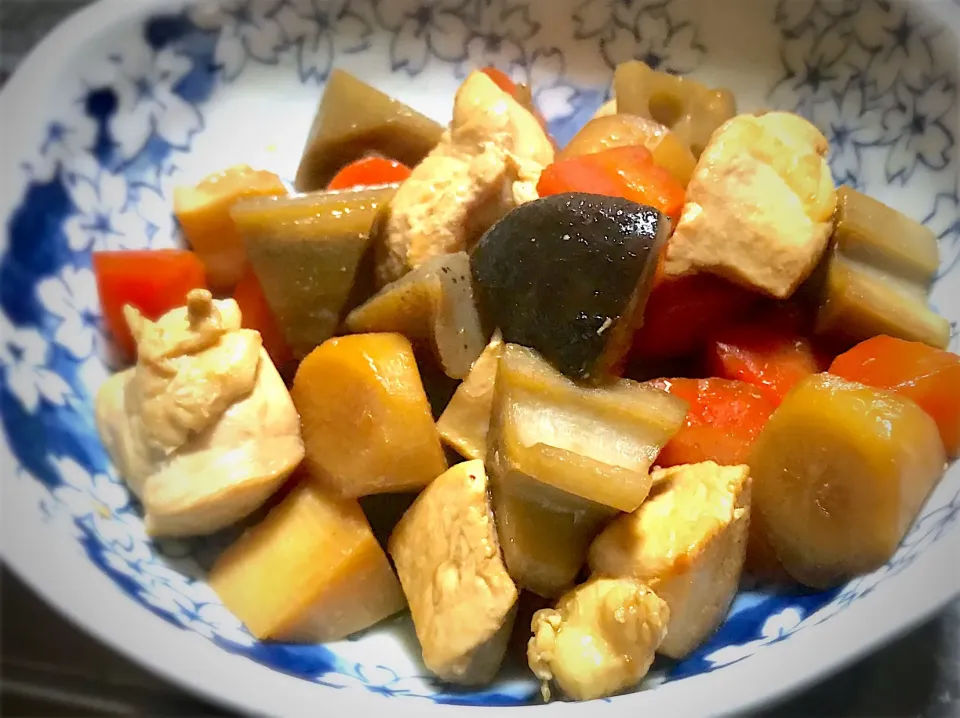 今夜は筑前煮を作りました😋
濃いめの味付けで、ご飯が進みます🎵|ギムレットさん