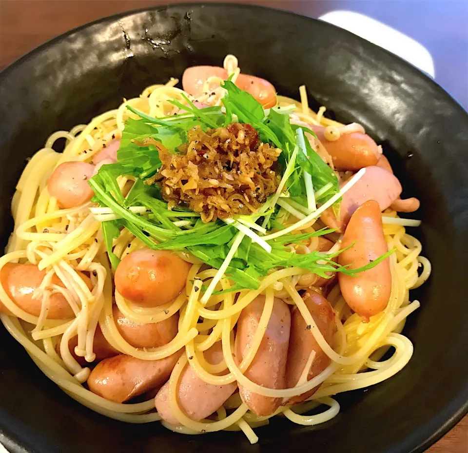 Snapdishの料理写真:小豆島食べるオリーブオイルdeペペロンチーノ🍝🌶 #小豆島食べるオリーブオイル|Chirico❤️さん