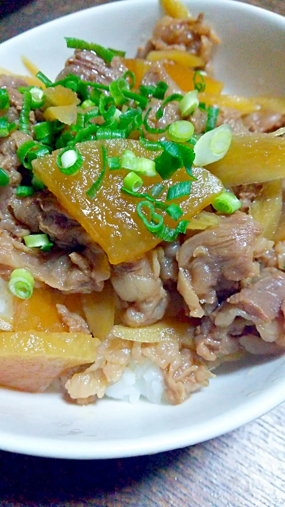 Snapdishの料理写真:もらった和牛のスジで丼丼丼👍|naokiさん