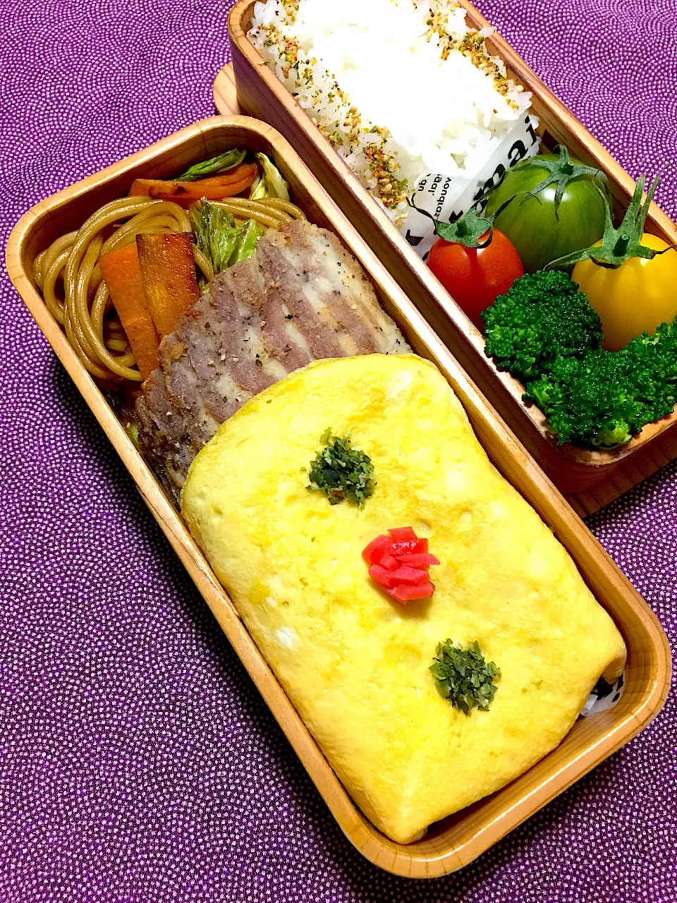 焼きそば弁当🍅|udomegu☆さん