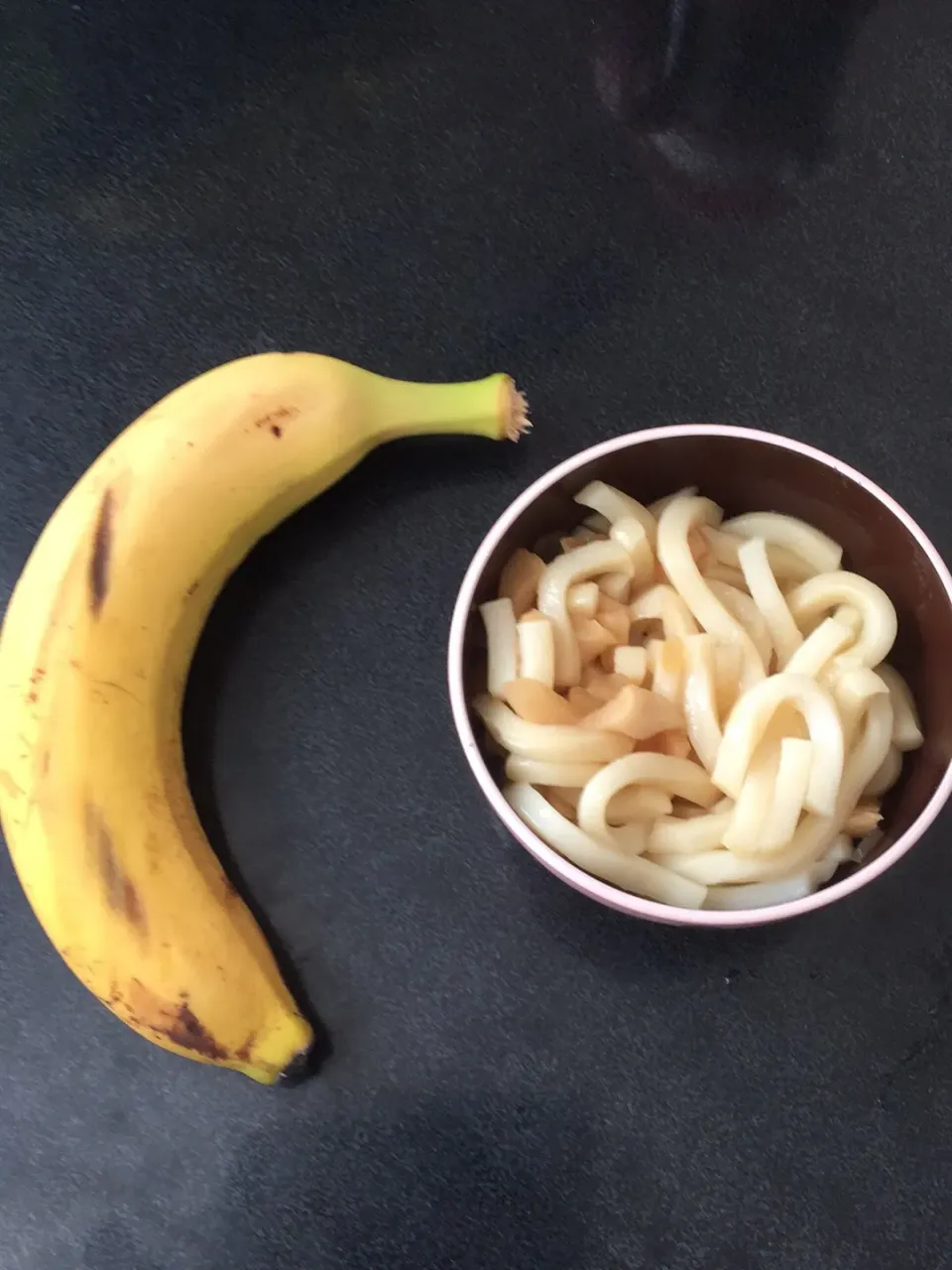 離乳食 昼
・野菜とお麩のおうどん
・バナナ|ぺろたんさん