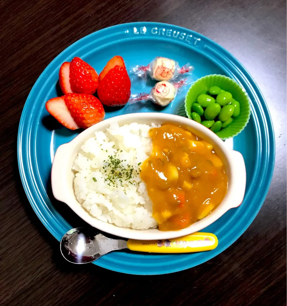 12/19❁息子 夜ごはん⭐️
BF/ごろごろ野菜のキーマカレー
ごはん
アンパンマンチーズ
枝豆
いちご🍓
追加・ベビーダノン👶|つんさん