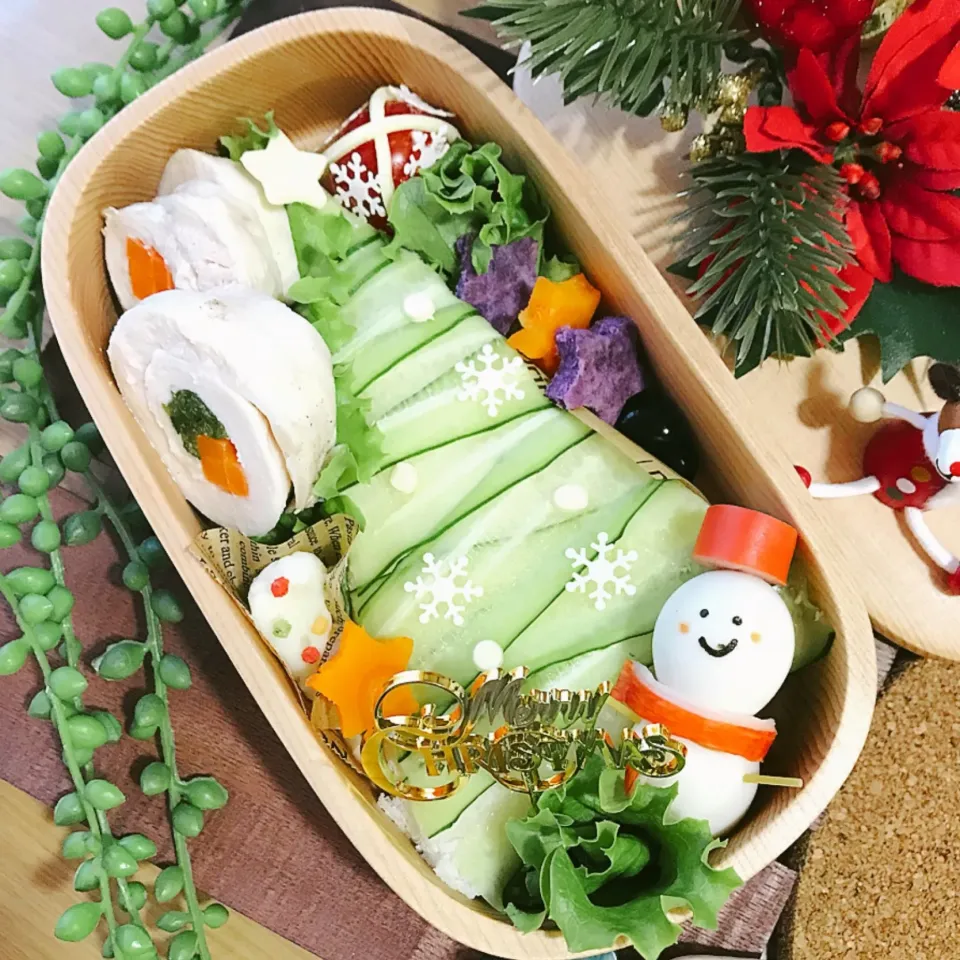 Snapdishの料理写真:🎄Xmas弁当
 #ツリーサンドイッチ  #クリスマス弁当|ゆーママさん